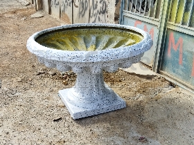 گلدان پایه دار فایبرگلاس زرین کار