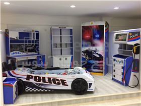 تخت ماشین پلیس