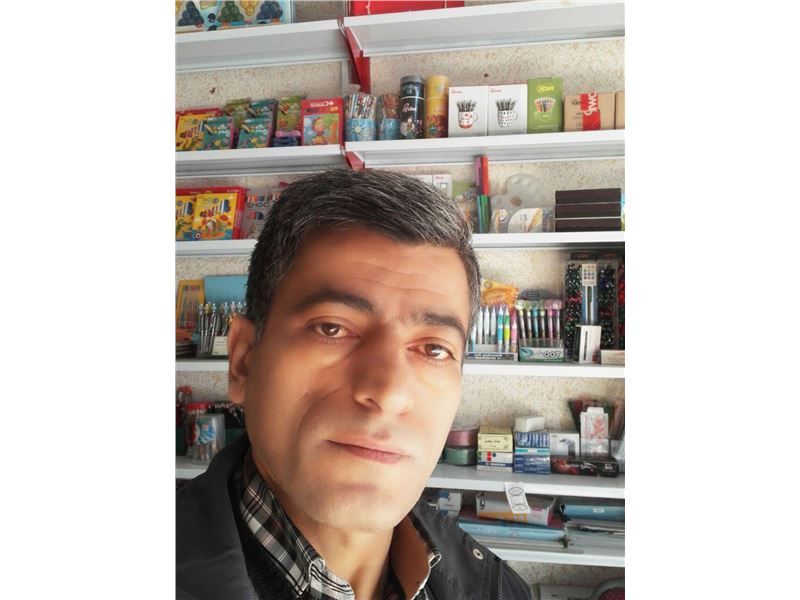 فروشگاه کتاب و نوشت افزار  نفیس/محمد هادی دشتبان