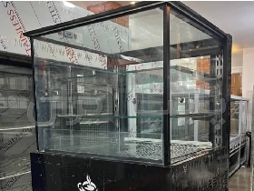 دستگاه شو کیک | نمایش کیک‌ها و دسرها با نور و طراحی شیک