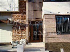 شیشه تزیینی و دکوراتیو تیفانی ( استیندگلس )برای درب ورودی چوبی و شیشه خور منزل ویلایی در پروژه کوی صنعتی ، استان اراک