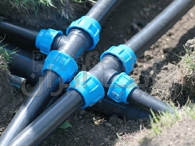 عرضه انواع اتصالات پلی اتیلن فشار قوی و آبرسانی