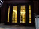 شیشه تزیینی و دکوراتیو استیندگلس ( تیفانی )برای درب ورودی چوبی لابی در پروژه فرمانیه ، جنب انجمن خوشنویسان