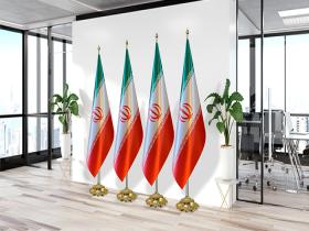 پرچم تشریفاتی ایران با پایه