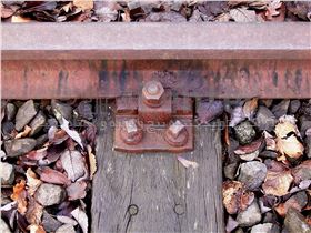 پیچ و مهره ریل سازی و خط آهن